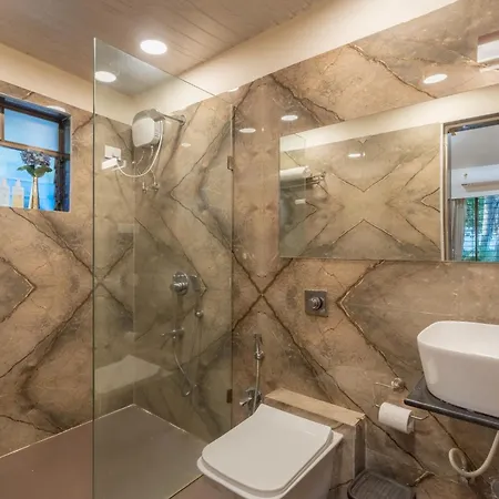 Saffronstays Riverfront Manor, 5-Bdr Pool Villa By Pej River-3